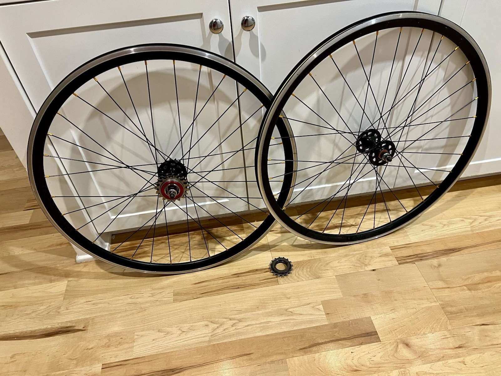 White Industries Dos ENO Freewheel Wheelset Mercier Kilo TT 