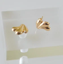 14K YELLOW GOLD SCALLOPED shell  fan EARRINGS small petite  pierced post