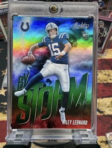 2025 Panini Absolute Riley Leonard Spectrum Green (RAW)
