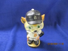 1960's DETROIT TIGERS VINTAGE MASCOT GOLD BASE NODDER BOBBLEHEAD