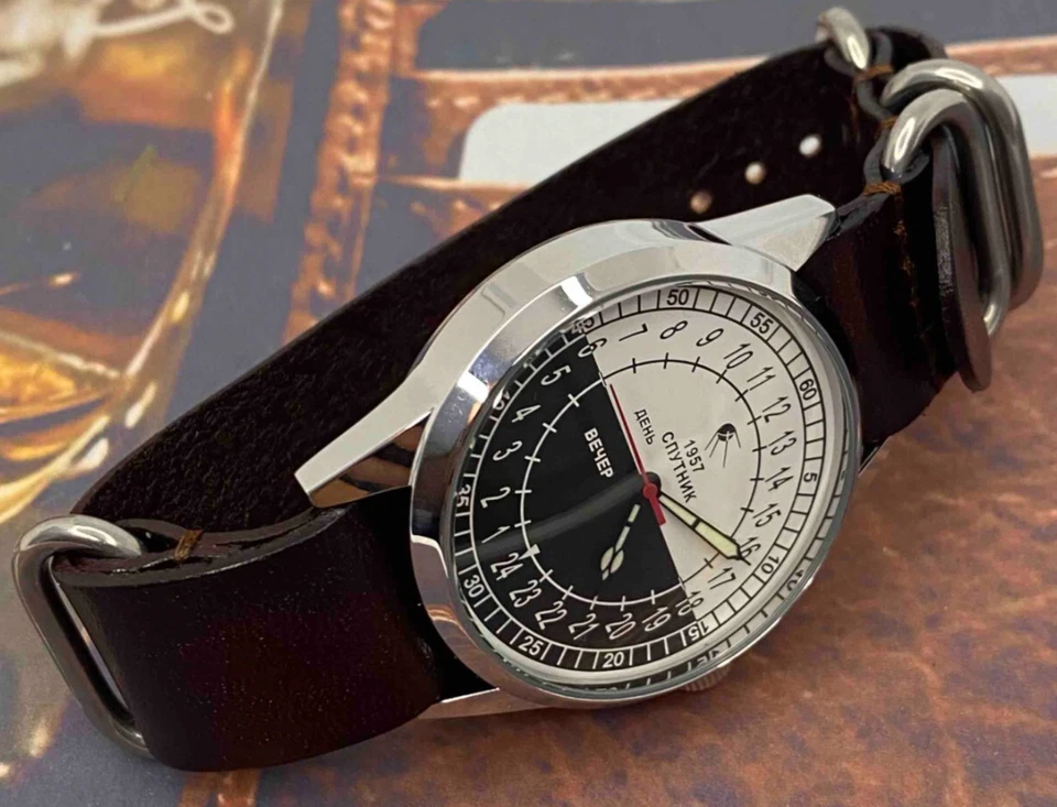 New! Raketa Watch 24h Mechanical Sputnik Russian Day Night Mens Soviet Rare USSR - Image 3 of 4