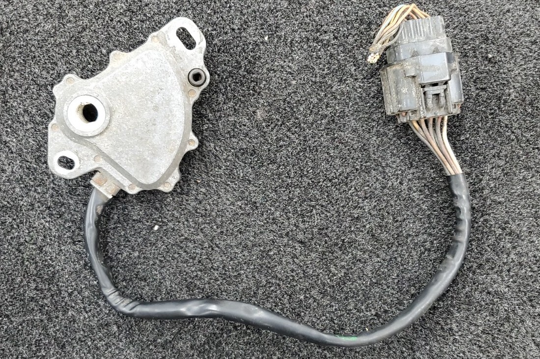 2002-2008 Jaguar X-Type Range Sensor / Neutral Safety Switch