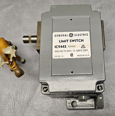 IC9445B200AC GE Limit Switch 600 Volts Max. 15 Amps