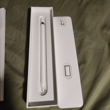 Apple Pencil (1st Generation) Stylus for Apple iPad - White (MQLY3AM/A)