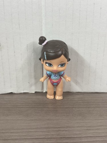 2 Bratz Babyz Dolls 4" Tall Yasmin and 2.5" Tall Dana - Picture 4 of 5