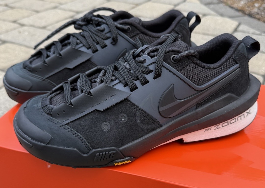 靴 23cm sacai Nike Zegamadome sacai x Nike Zegamadome Colorways | SneakerFiles