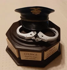 Ardleigh Elliott 2002 Musical Police Officers Tribute Box –...