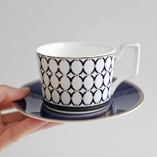 Renaissance Gold Collection Fine Bone China Tea Cup & Saucer Set – Red & Blue - Picture 11 of 11