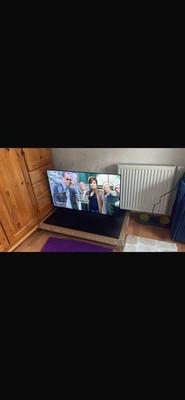 UHD SMART  TV Fernseher