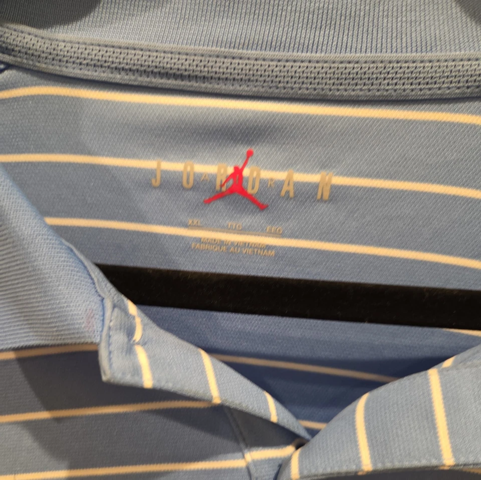 UNC Tarheels Polo Para Hombres 2XL Bebé Azul Y Blanco Jordan Ropa Deportiva NCAA Foto 2 de 4