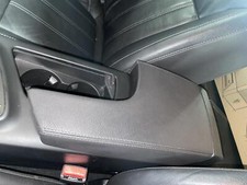11 Buick Regal Front Console Lidarmrest Only Black
