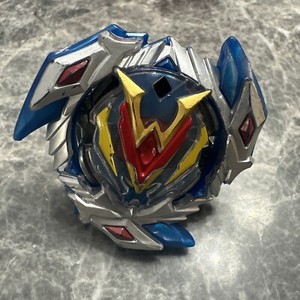 Beyblade Hasbro Toupie Valtryek V4 Turbo Slingshock – Wonder Valtryek – Neuf