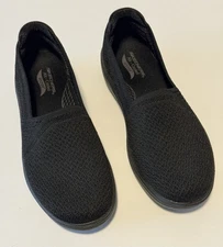 Skechers Women's Size 8 Air Cooled Arch Fit Slip On Shoes Black Lightweight