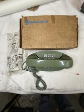 Vintage Princess Touch-tone Green Western Electric Bell System Phone 2702BM NIB