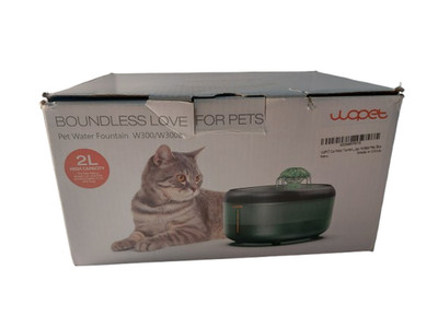 Boundless Love For Pets Water Fountain 2 Liter Capacity For Cats Dogs New In Box