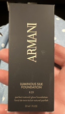 ARMANI Luminous Silk Liquid Foundation, Shade 8.25, 1 fl oz