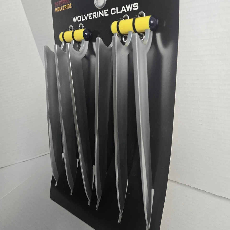 Spirit Halloween Marvel Deadpool y Wolverine Wolverine Garras Nuevo  Foto 3 de 4