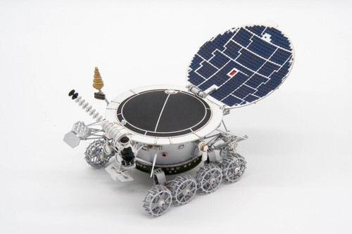 Red Iron Models RIM24002 Soviet Spacecraft Lunokhod-1 Model Kit 1/24 - Picture 21 of 23