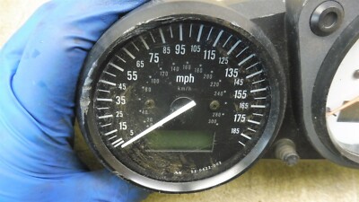 1997 Suzuki GSXR750 GSX R 750 S801-2) speedo tach gauge cluster