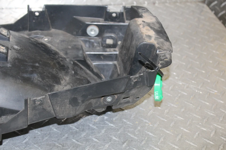 BMW R1150RT R 1150 RT 2005 ABS TRASERO TRASERO TRASERO BANDEJA DE BATERÍA PLÁSTICO Foto 4 de 4