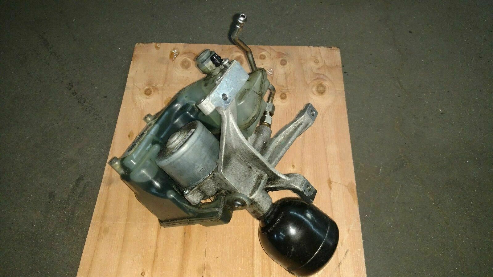 LAMBORGHINI GALLARDO LP560 E GEAR TRANSMISSION SHIFTER OIL RESERVOIR PUMP UNIT 