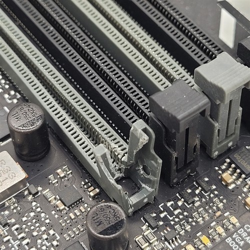 ASUS Prime Z790-A WiFi 6E LGA 1700 ATX Motherboard, PCIe 5.0, DDR5 -NOT WORKING- - Bild 7 von 8