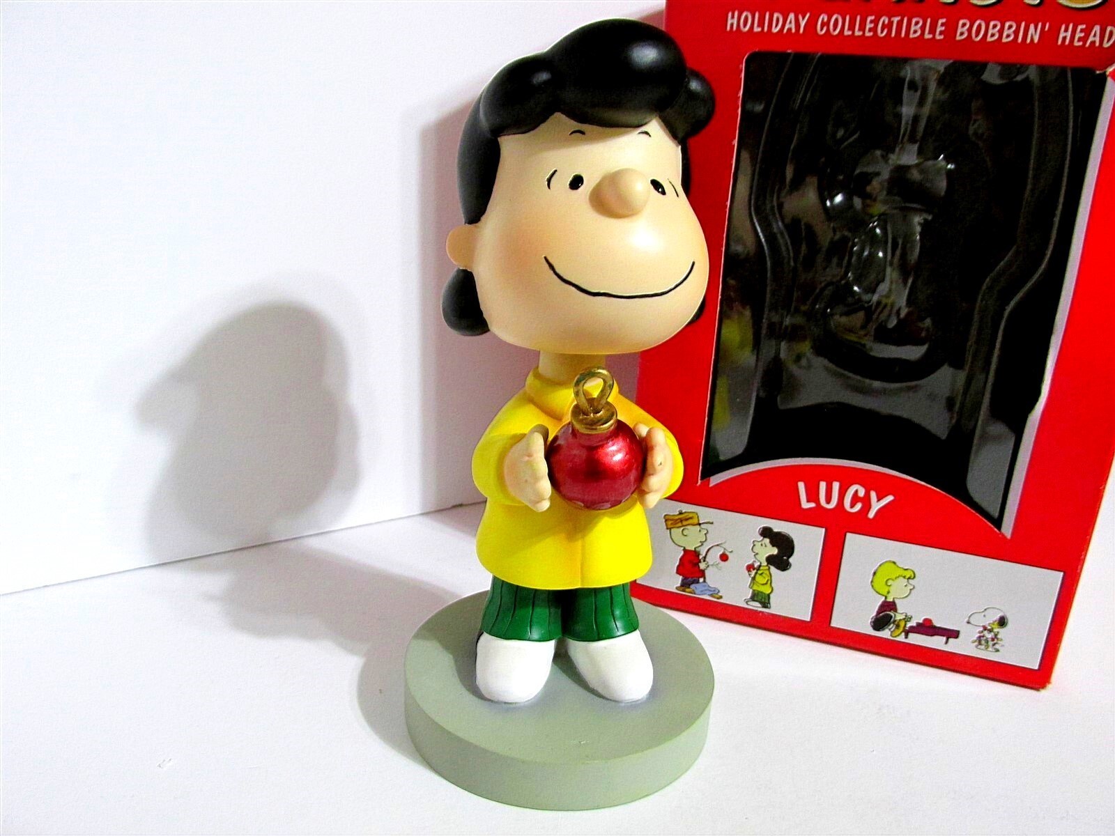 SNOOPY Charlie Brown Christmas Bobblehead Figurine Target Exclusive 2007