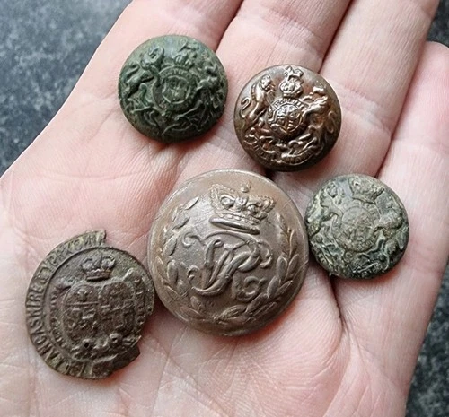 WW1 WW2 Military Buttons Brass Metal Detecting Finds Antique (5)