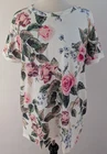 LuLaRoe Large Liv Tee Beautiful Roses Floral Print NWT 05
