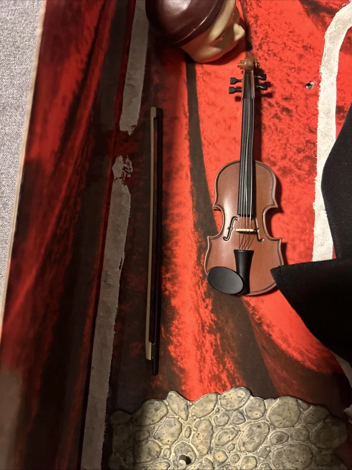 Sideshow : Phantom of the Opera 12" Figure - 1/6th Lon Chaney Monsters - Imagem 4 de 4