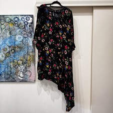 Trelise Cooper Size XL Nocturnal Florals Magic Happens Top Lightweight