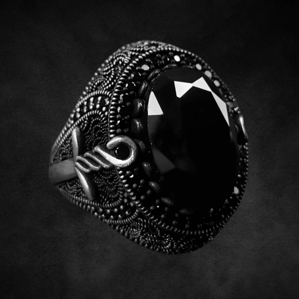 Anillo Espada Circón Negro, Anillo Plata 925 Hecho a Mano para Hombre, Ideas de Regalo para Hombre Foto 2 de 3