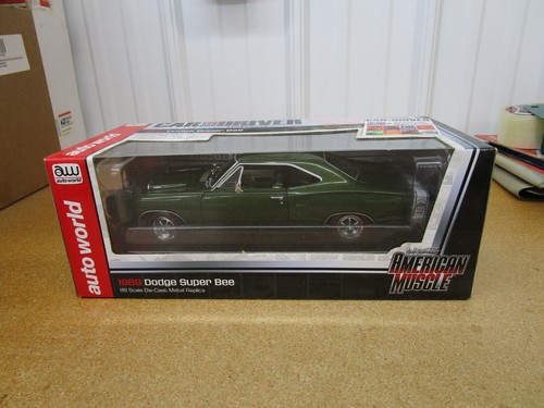 1969 Dodge Super Bee Hemi 1/18 Auto World Ertl with box green Car Driver series