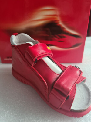 ORIGINAL FERRARI ROTE KINDERSANDALE BALDUCCI MADE IN ITALY F506