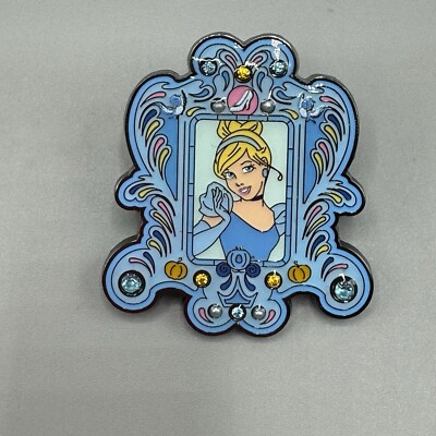 ラッキールーディー　BOX　FRAME Loungefly Disney Princess CINDERELLA Fancy Gemstone Frame