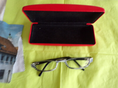Eine hochwertige tolle AMA-Damen- Lesebrille,  je +2,75 Dioptrin  neuwertig!
