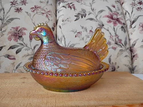 Vtg. Indiana Glass Iridescent Amber Carnival Glass Hen On Nest Pre-owned