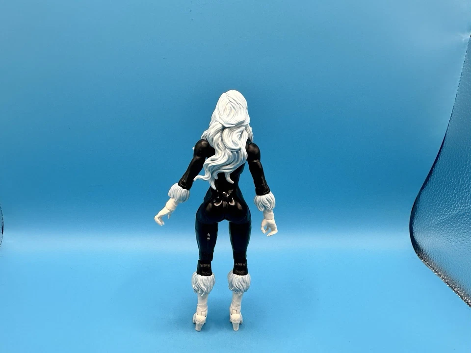 Marvel Legends Skyline Sirens Black Cat 6” Action Figure Green Goblin Wave - Image 4 of 4