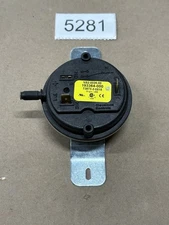 Lochinvar & A.O. Smith 100109935  Pressure Switch Flue Replaces 9004550215