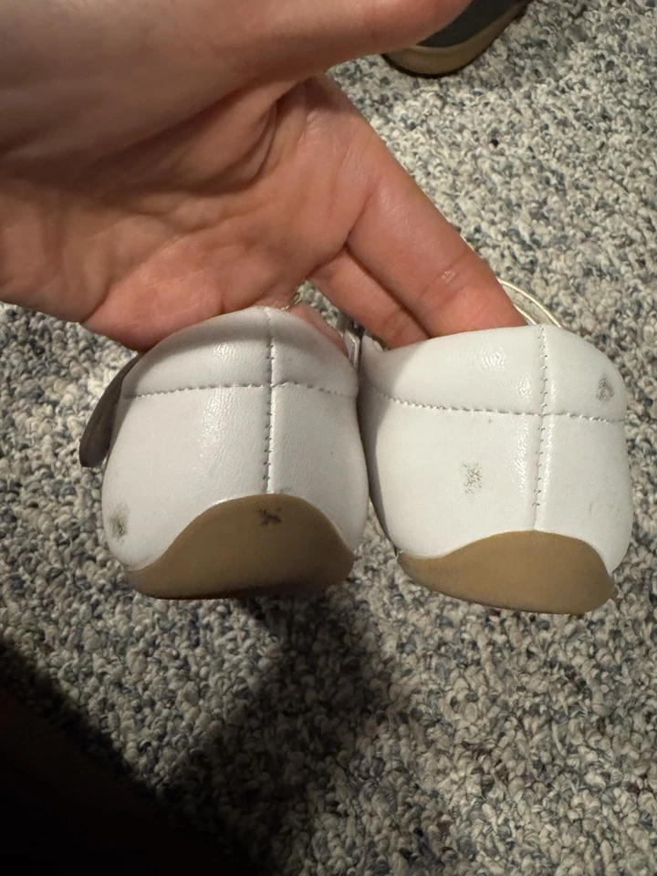 Livie& Luca white leather girl dress shoes size 10M - Image 3 of 4