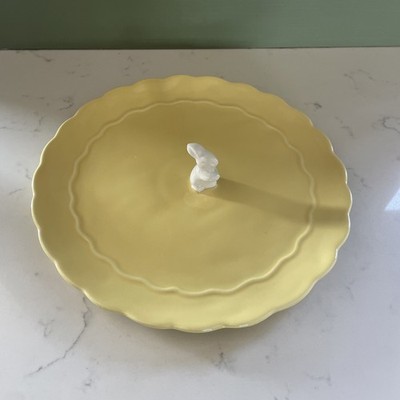 HÜBSCHER HELLGELBER OSTERHASE HASE KERAMIK KUCHEN KNABBEREIEN 24cm SERVIERPLATTE 