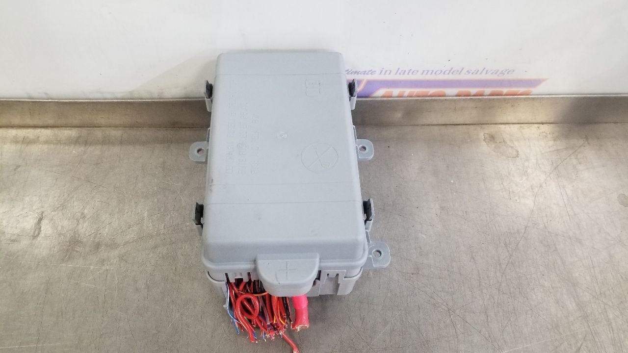 23 2023 MASERATI GRECALE CABIN FUSE BOX 