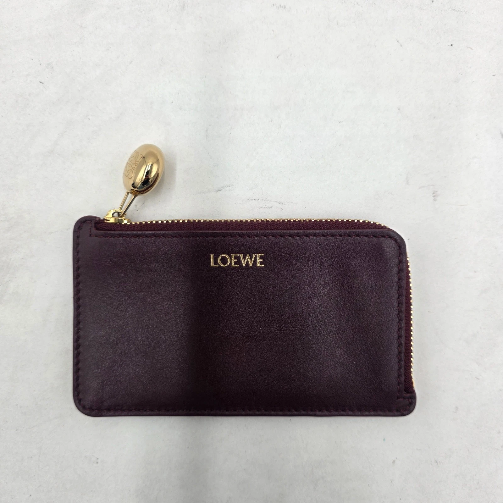 Loewe — Loewe Pebble coin cardholder in shiny nappa calfskin Burgundy  ( Pre-Owned )