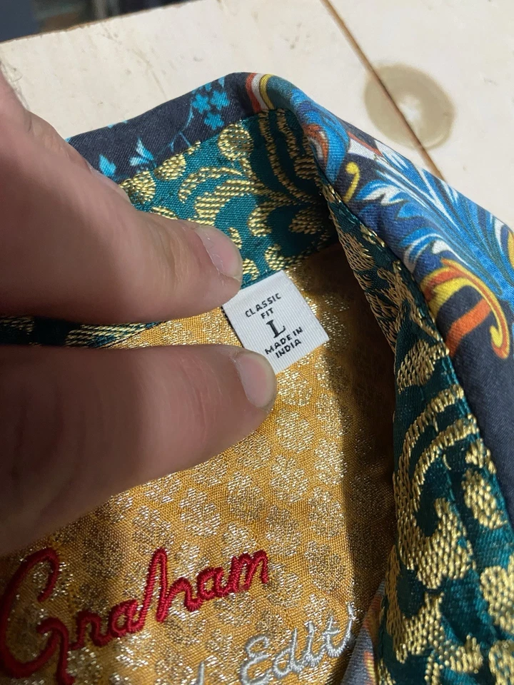 Robert Graham 'The Pazman' Limited Edition L/S Silk Button Shirt - Size Medium - Image 4 of 4