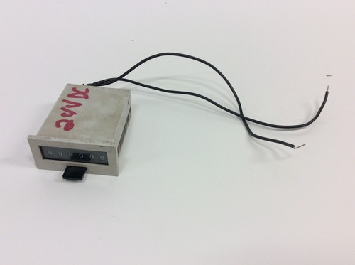 Redington D8-4906 Electro-Mechanical Panel Mount 6-Digit Totalizing Counter - Picture 4 of 5