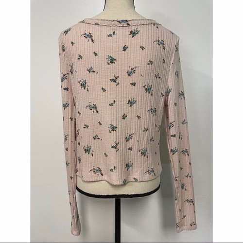 NUEVO CON ETIQUETAS SO Camiseta Frontal Con Cordones Rosa Claro Floral Juniors Talla XL - Imagen 4 de 5