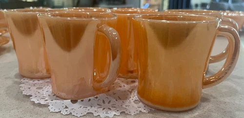 Lot of 7 MINT Fire King Anchor Hocking Peach Luster Coffee Mugs "D" Handle