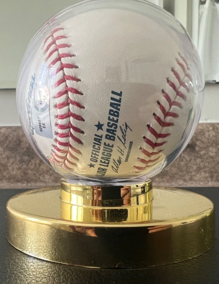 Koji Uehara Bosox Autographed Official MLB Baseball With MLB Hologram COA Foto 3 de 3