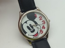 The Disney Store Vintage Wrist Watch - Mickey Mouse 2 3 4 5 - NICE LOOK AC03