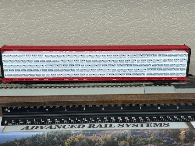 CASCADE WAREHOUSE 72ft CENTERBEAM LUMBER CAR w/ TOLKO WRAPPED LOAD HO SCALE NEW - Image 3 of 4